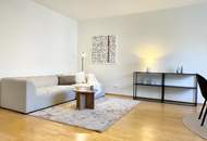 Idyllisch leben am Stadtrand – Lichtdurchflutete Wohnung mit Balkon ins Grüne