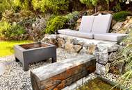 Hinterbrühl: Urlaubsfeeling in extravaganter Doppelhaushälfte