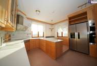 UMGEBEN VON RUHE MIT BLICK ÜBER LASSNITZHÖHE! Ihr neues Zuhause mit Wellnessbereich – Pool, Sauna und traumhafter Aussicht!