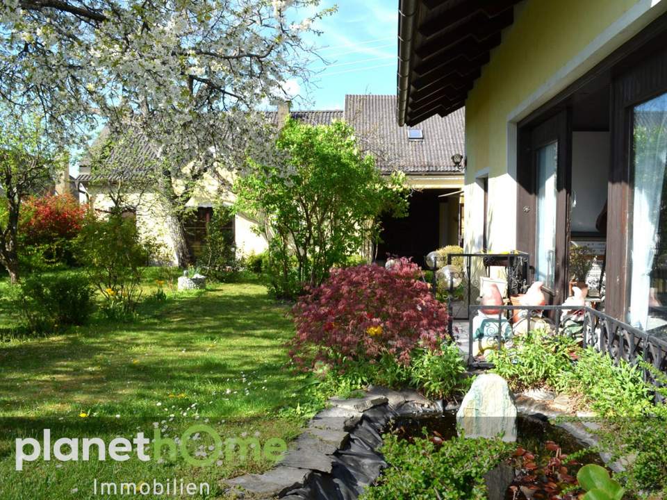-RESERVIERT- Ebenerdiges Wohnhaus inklusive Einliegerwohnung und romantischem Bauerngarten!