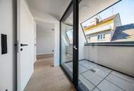 Sonniger Erstbezug mit Südwest-Loggia in neu ausgebautem Dachgeschoß!
