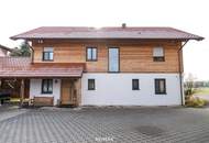 Vielseitige Liegenschaft mit zwei Wohnhäusern, Wirtschaftsgebäuden, Nutzflächen und Wald