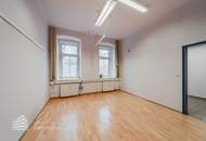Geräumiges 3-Zimmer Büro mit großen Lagerräumen und eigener Einfahrt, Nähe Landstraße
