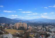 Stilvoll sanierte 4-Zimmer-Wohnung mit verglaster Loggia