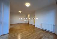 SONNIGES &amp; MODERNES TERRASSENDACHGESCHOSS