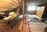 Gepflegtes großes Einfamilienhaus mit überdachtem Pool!