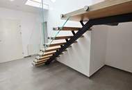 Traumblick - Ihr Logenplatz über der Stadt! Wohnen im Dachgeschoss mit WOW-Effekt! Traumhaft saniertes Altbauhaus + Hofseitige Terrasse + Tolle Infrastruktur und Anbindung + Lebensqualität pur!