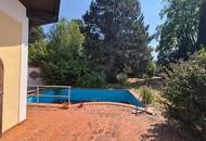 GRUNDSTÜCK IN ZENTRUMSNÄHE MIT GARAGE, POOL UND POOLHAUS