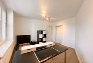 Gepflegte 2-Zimmer-Wohnung mit Balkon und Tiefgaragenstellplatz - WG geeignet!