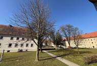 Sie suchen Ruhe und grüne Idylle gepaart mit 1A-Infrastruktur? Wir haben das Richtige für Sie! Tolle Wohnung in traumhafter Lage! Komplett saniert, wie Erstbezug, sofort verfügbar!