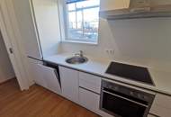 Bestlage 2 Zi. Maisonette, neu ausgebautes DG im prächtigen Altbau.