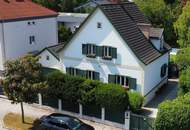 Stilvolles Haus in Bestlage von Wiener Neustadt – Großes Grundstück mit Pool, Altbaumbestand &amp; großer Garage