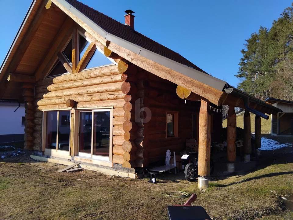 KANADISCHES BLOCKHAUS - NATURIDYLLE PUR