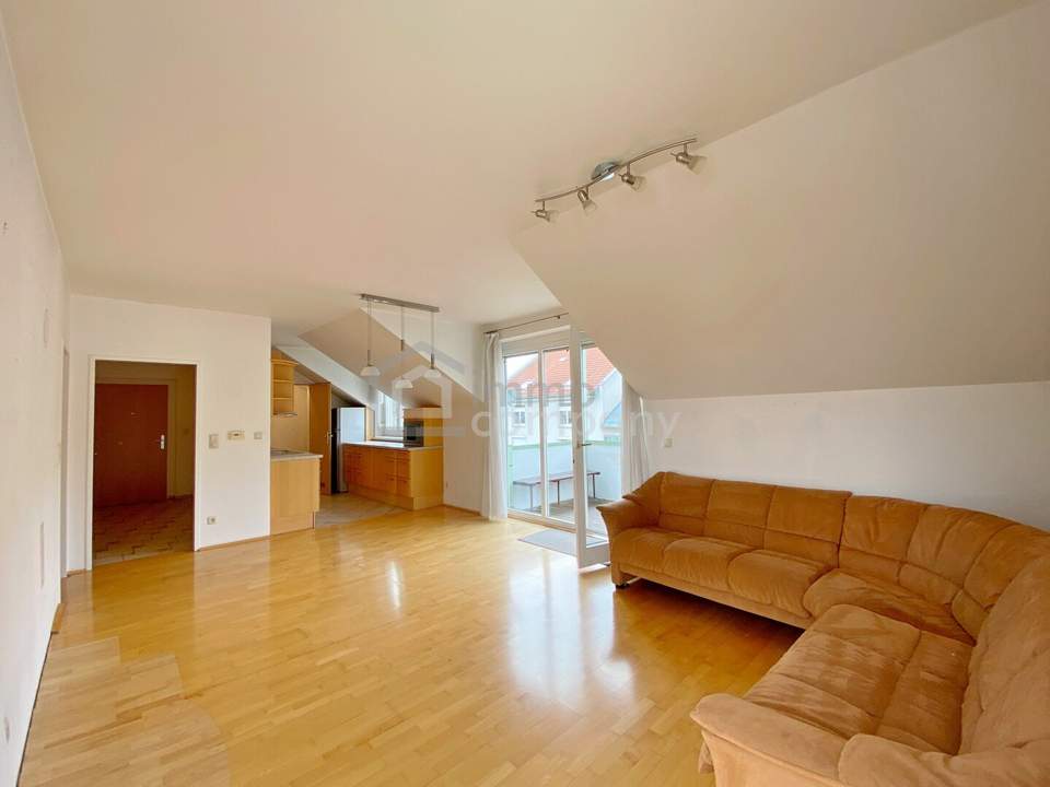 4-Zimmer-Wohnung in Krems mit Balkon, Garage, großen Kellerabteil und Fußbodenheizung mit Ausblick auf Stift Göttweig