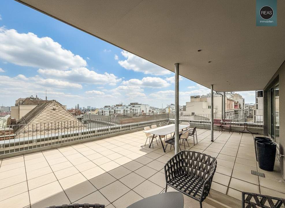 Design Loft auf 2 Etagen mit Balkon und Terrasse in der Brotfabrik Wien!