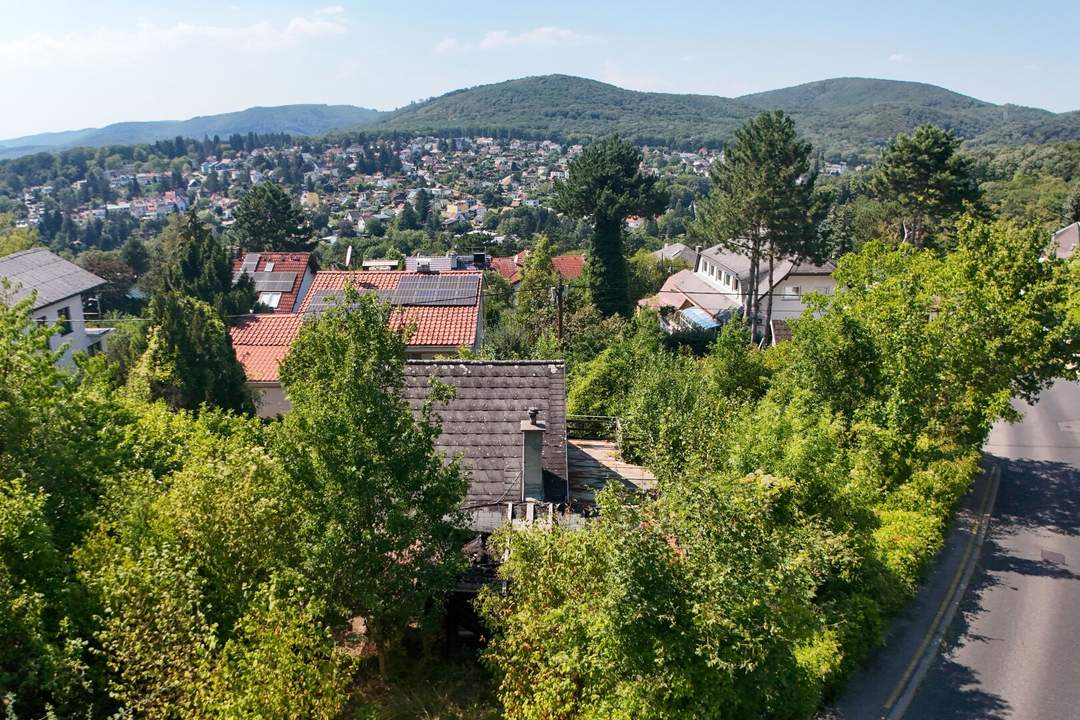 Am Satzberg: Eckgrundstück in Westlage mit Abbruch-Sommerhaus