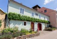 Historisches vollsaniertes Winzerhaus mit charmantem Innenhof und Weinkeller