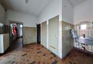 Betriebsobjekt mit großzügigen Freiflächen, Kaltlagerhallen und Büros
