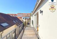Dachgeschoß mit Balkon im historischen Zentrum