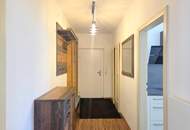 Einzugsbereit - Vollmöblierte 2-Zimmer-Wohnung mit Parkplatz