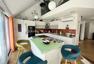 Lichtdurchflutete Penthouse Architektur - barrierefreie 5-Zimmer Maisonette-Wohnung in exklusiver Lage mit teiloffener Galerieebene, zahlreichen Terrassen, 2 Bädern und PKW-Garagenplatz