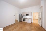 Kleeblattgasse 7: gepflegte 2 Zimmer Altbauwohnung mit separater Küche in perfekter Innenstadtlage (ab sofort)