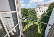 Halbgasse Living mit Hofblick 2-Zimmer-Eigentum mit Blick in den Innenhof