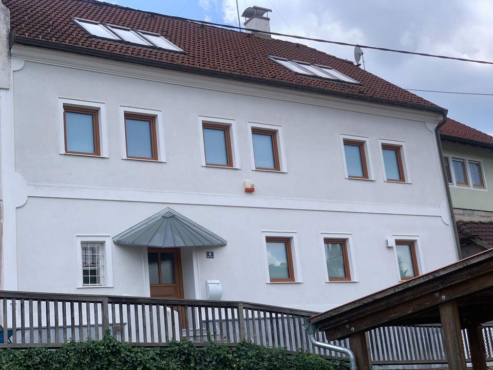 Exquisites, generalsaniertes Familienhaus mit hochwertigster Ausstattung in sonniger Zentrumslage mit schönem Ausblick