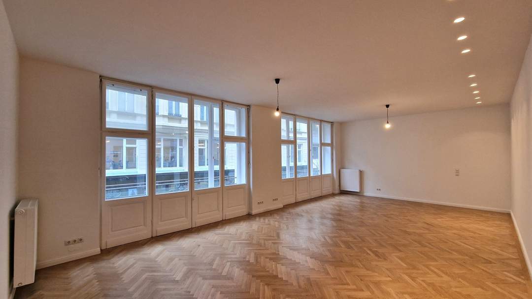 MAHÜ/ Zollergasse: Altbau-Büro in - U3 Nähe!! Fernwärme, Küche, 2 WCs