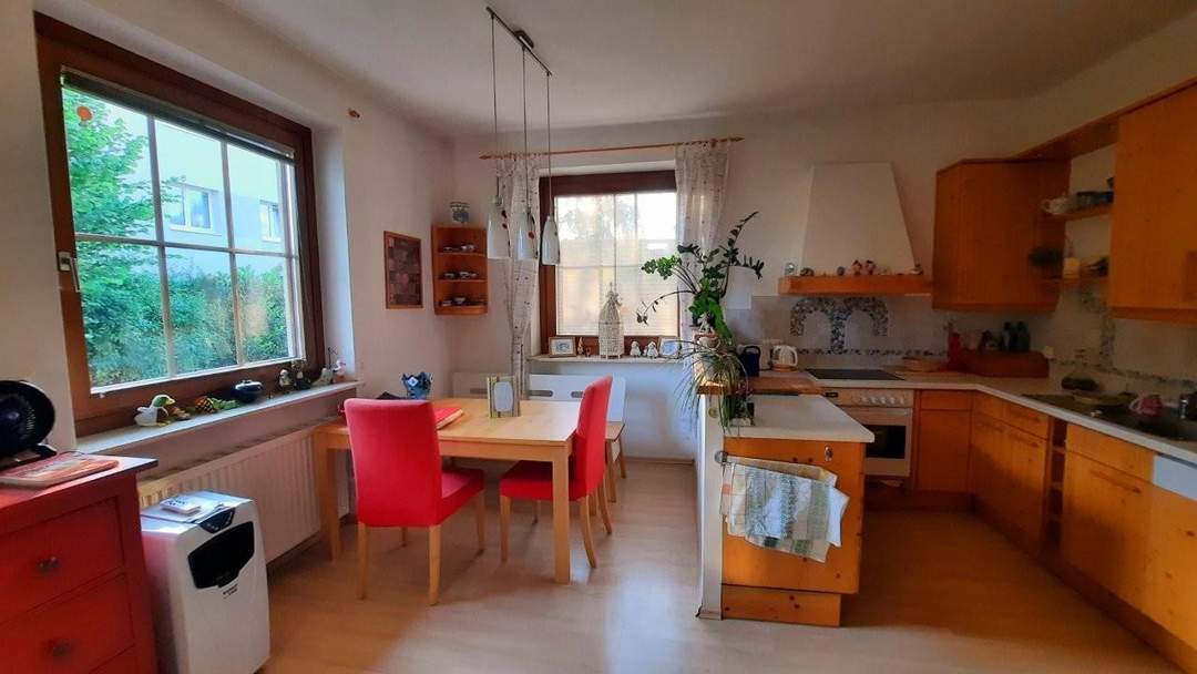 ''Gepflegtes Haus mit Geschäft in Petzenkirchen''