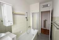 Zentrumsnahe 2-Zimmer-Wohnung mit sonniger Westloggia