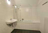OPTIMALE FAMILIENWOHNUNG ODER 3-er WG AM HENRIETTENPLATZ