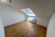 Dachgeschoß ca. 92 m² + 6,5 m² Eckterrasse