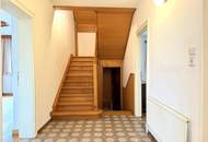 Großzügige Liegenschaft auf ca. 1.550 m² Grund, Wohnhaus, 2 Lagerhallen, große Garage