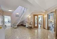 Großzügiges Familiendomizil mit uneinsichtigem Garten, Hallenbad, Sauna und Garage für 2 PKW
