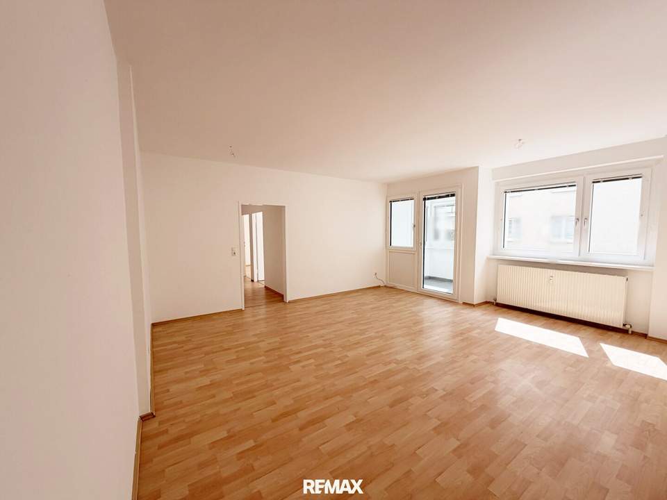 Geräumige 4 Zi. Wohnung im Zentrum von Wels