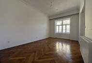 Stilvolle Altbauwohnung mit 63 m² in Top-Lage nahe der Mariahilfer Straße