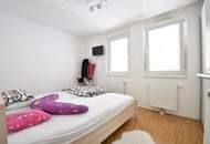 ab April: helle 2-Zimmer-Wohnung in guter Lage und optionalem Stellplatz!