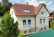 Modernisierte Altbauvilla - Haus mit genehmigten Dachgeschossausbau und Gewölbekeller
