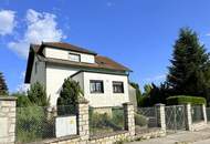 Liebenswerter (Klein-) Familienwohnsitz auf ebenem, bezaubernden Grundstück in ruhiger, begehrter Siedlungslage