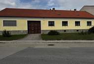 Ehemaliger Bauernhof mit Wohnhaus, Innenhof &amp; Nebengebäuden &amp; Pferdeoption