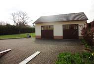 Einfamilienhaus auf großem Grundstück!