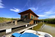 Ein Logenplatz am Wasser – Exklusive Seehütte auf Eigengrund im Neusiedler See!