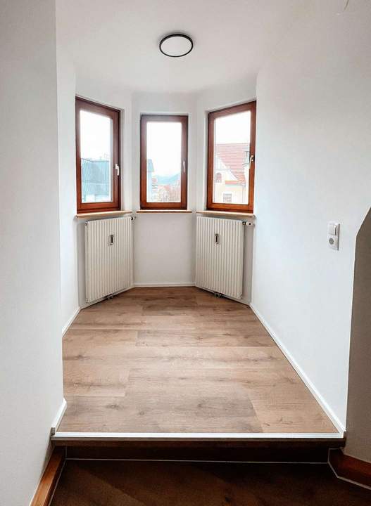 Helle 3-Zimmerwohnung mit Balkon in Bestlage von Liezen zu vermieten!