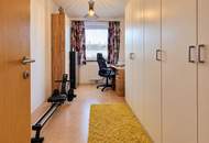Gepflegte, voll möblierte Wohnung mit Garage, Lift &amp; verglaster Loggia in Enns