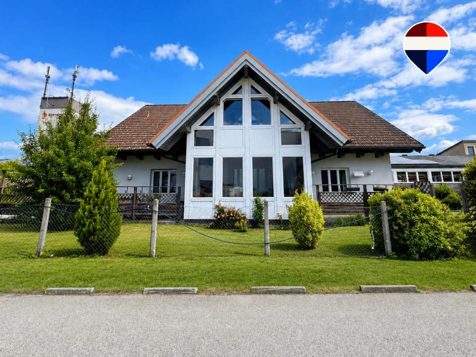 Gewerbeliegenschaft mit hochwertigem Wohnhaus und großzügigen Freiflächen in Pupping