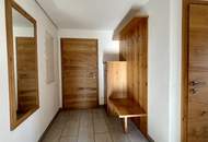 Großes Haus in sonniger und ruhiger Lage mit schönem Fernblick!