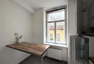 Wunderschöne 2-Zimmer Altbauwohnung mit Flair - UNBEFRISTET // Beautiful 2-Room Apt. in Century Building with flair - UNLI. RENT //