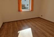 14979 Haushälfte mit Terrasse!