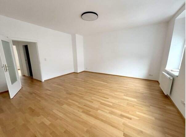 Attraktives Büro direkt bei U3 Schweglerstraße